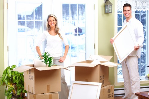 Removal van loading support for a Stratford residential move